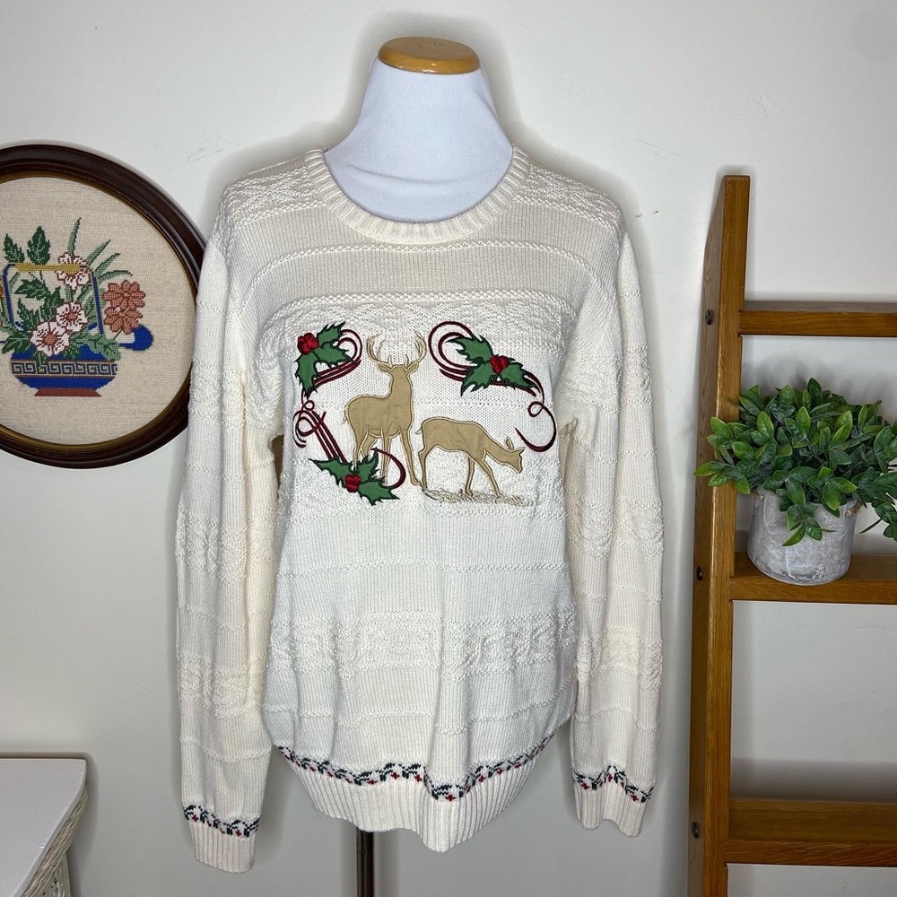 CABELAS Embroidered Christmas Crewneck Sweater